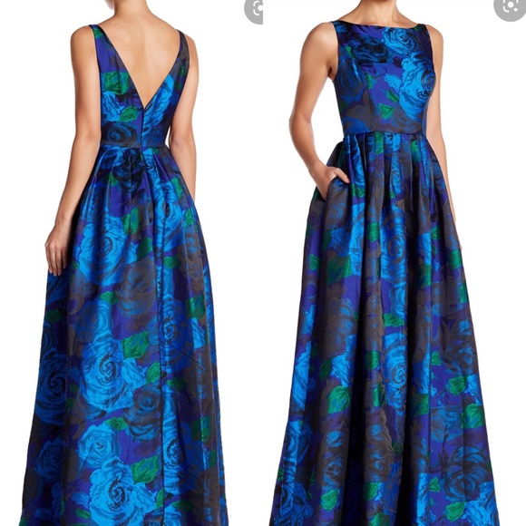 Adrianna Papell Dresses & Skirts - Adrianna Papell Long floral dress